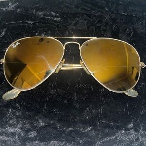 Ray-Ban Classic Gold Aviator Sunglasses
